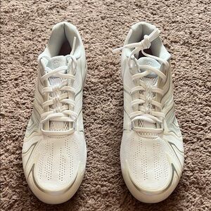 NEW Under Armour Command MC Lacrosse Cleats 3023385-100 Size 12.5